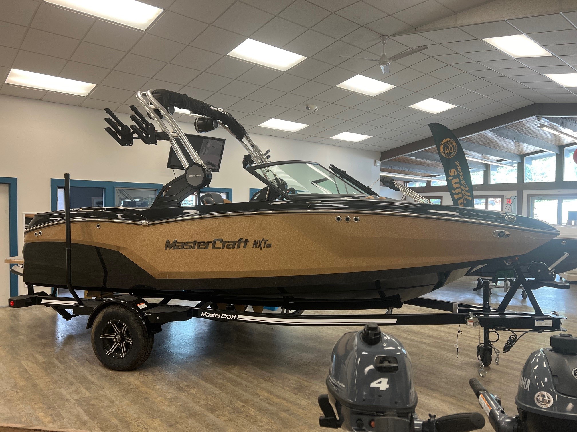 2024 Mastercraft NXT20 - Midnite Black